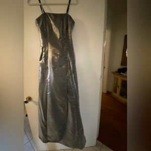 Morgan & Co. silver beaded prom dress Size 3/4